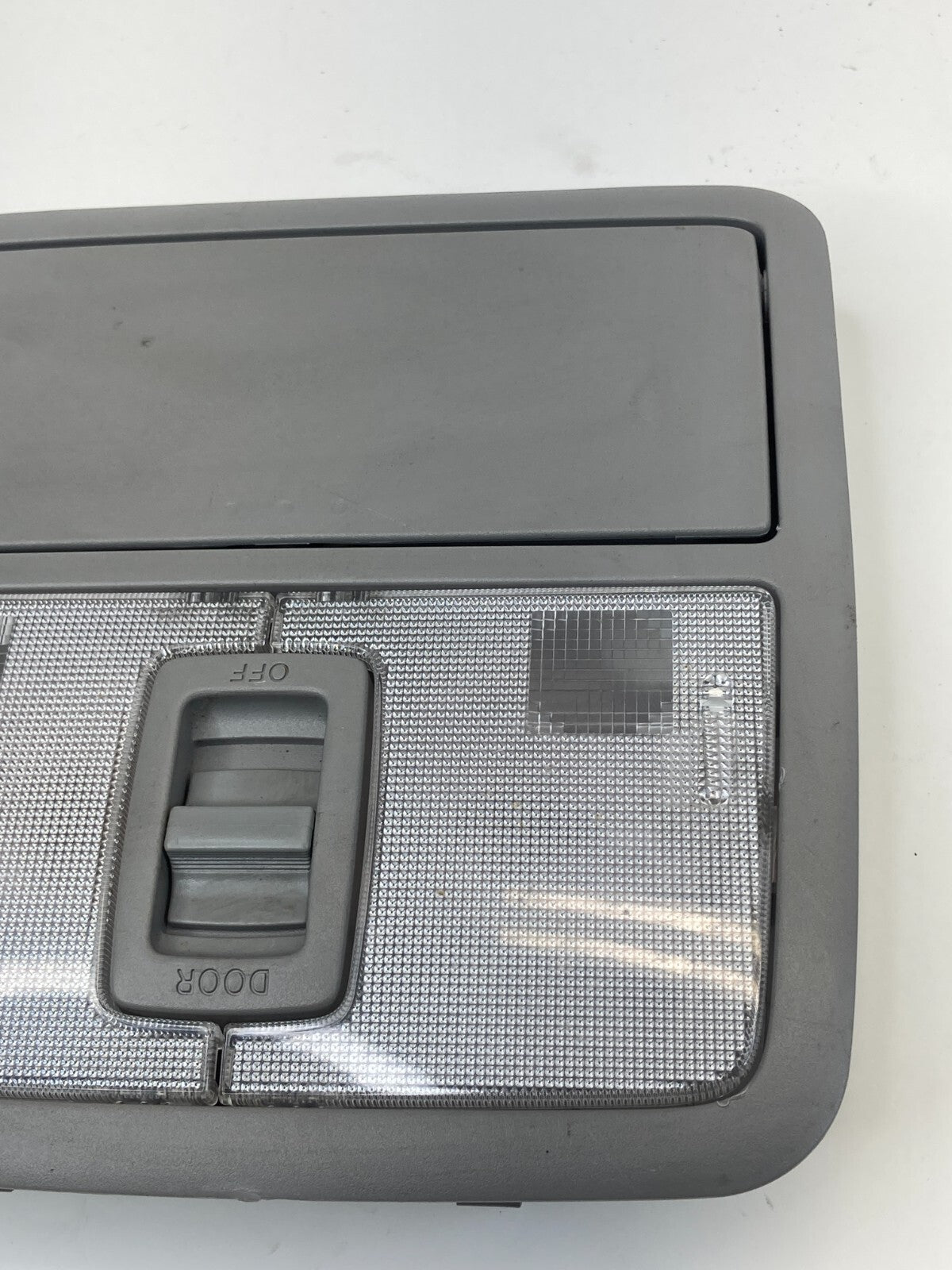 2006-2012 Toyota RAV4 Overhead Dome Map Light Lamp Sunglass Holder 1D111-038G