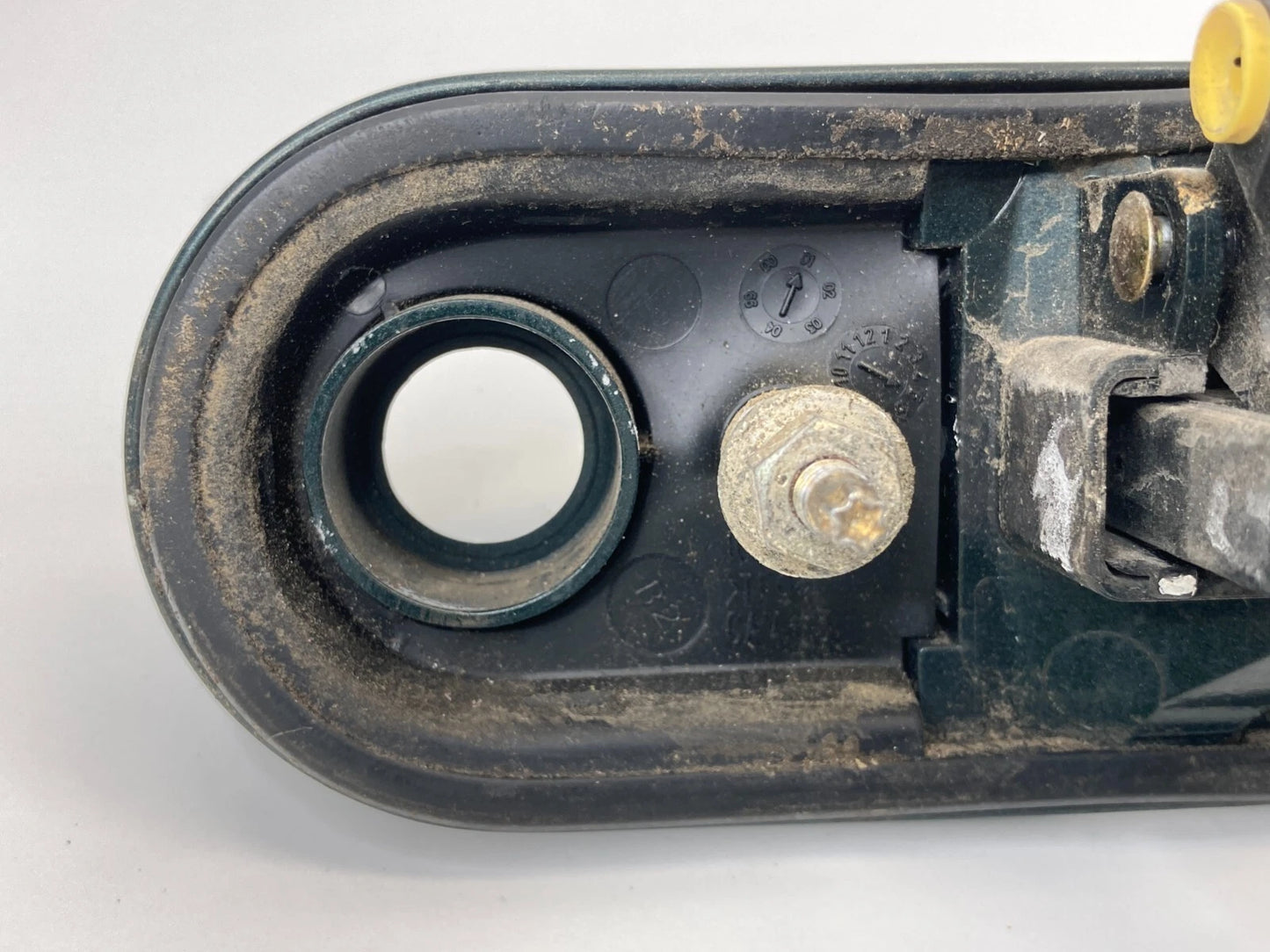 02-10 FORD EXPLORER FRONT LEFT DRIVER SIDE EXTERIOR OUTER DOOR HANDLE 10881000