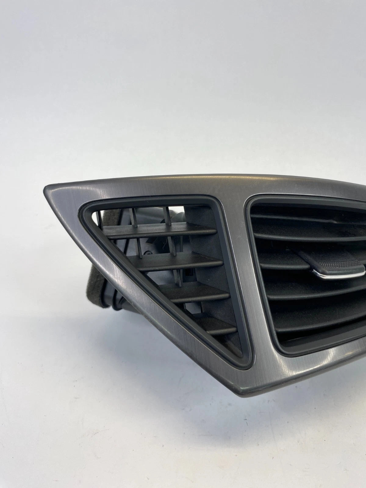 2011-2014 HYUNDAI SONATA DASH LEFT DRIVER AC AIR VENT OUTER GRILLE OEM 3S9748000