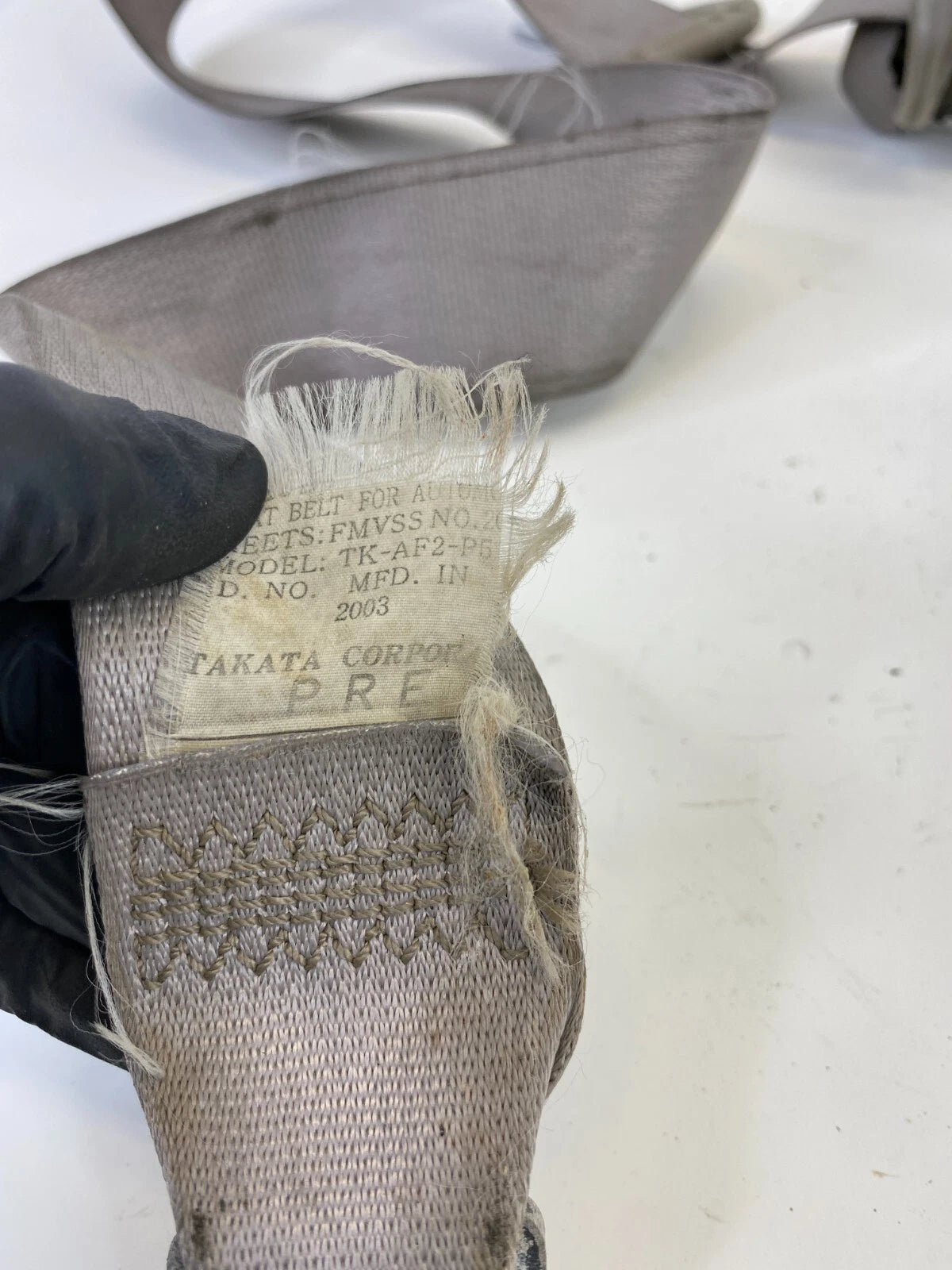 2003 2004 03 04 SUZUKI XL-7 FRONT RIGHT PASSENGER SIDE SEAT BELT RETRACTOR OEM