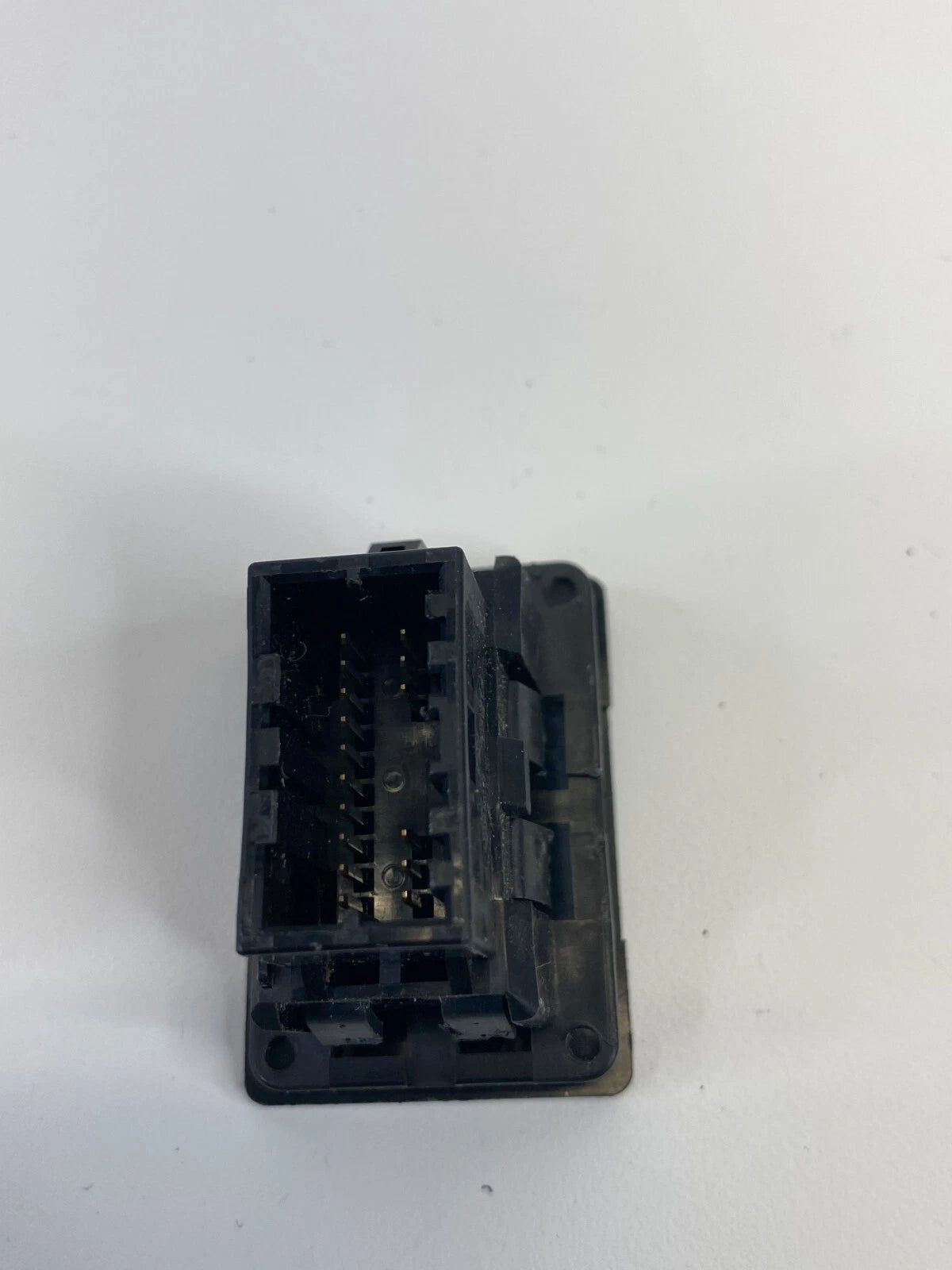2007 2008 INFINITI G35 USB AUX PORT SOCKET ADAPTER SWITCH GT10B-ADAPTER OEM