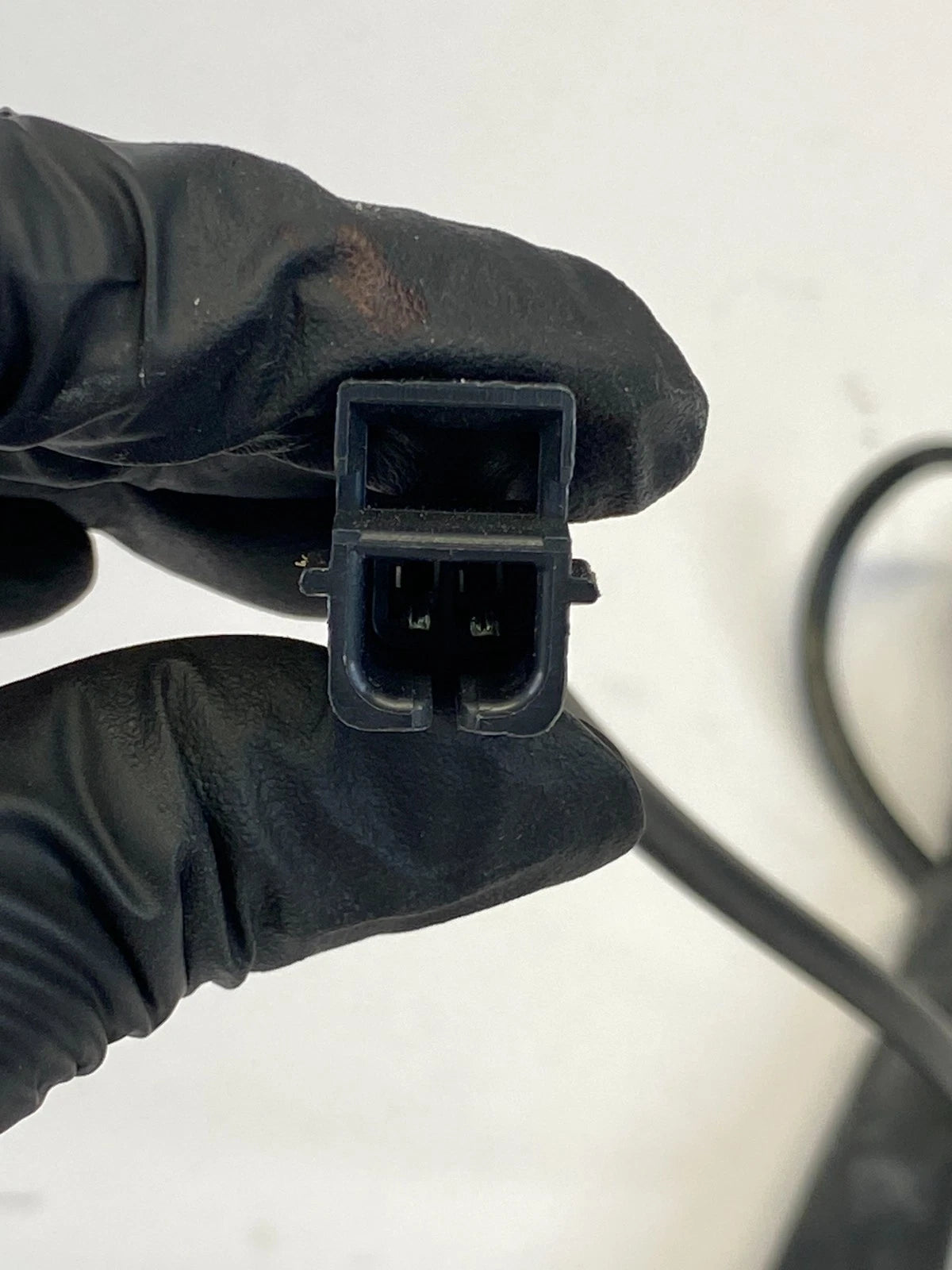 2012-2017 CHEVROLET EQUINOX FRONT LEFT SEAT BELT BUCKLE RECEPTACLE OEM 22906764
