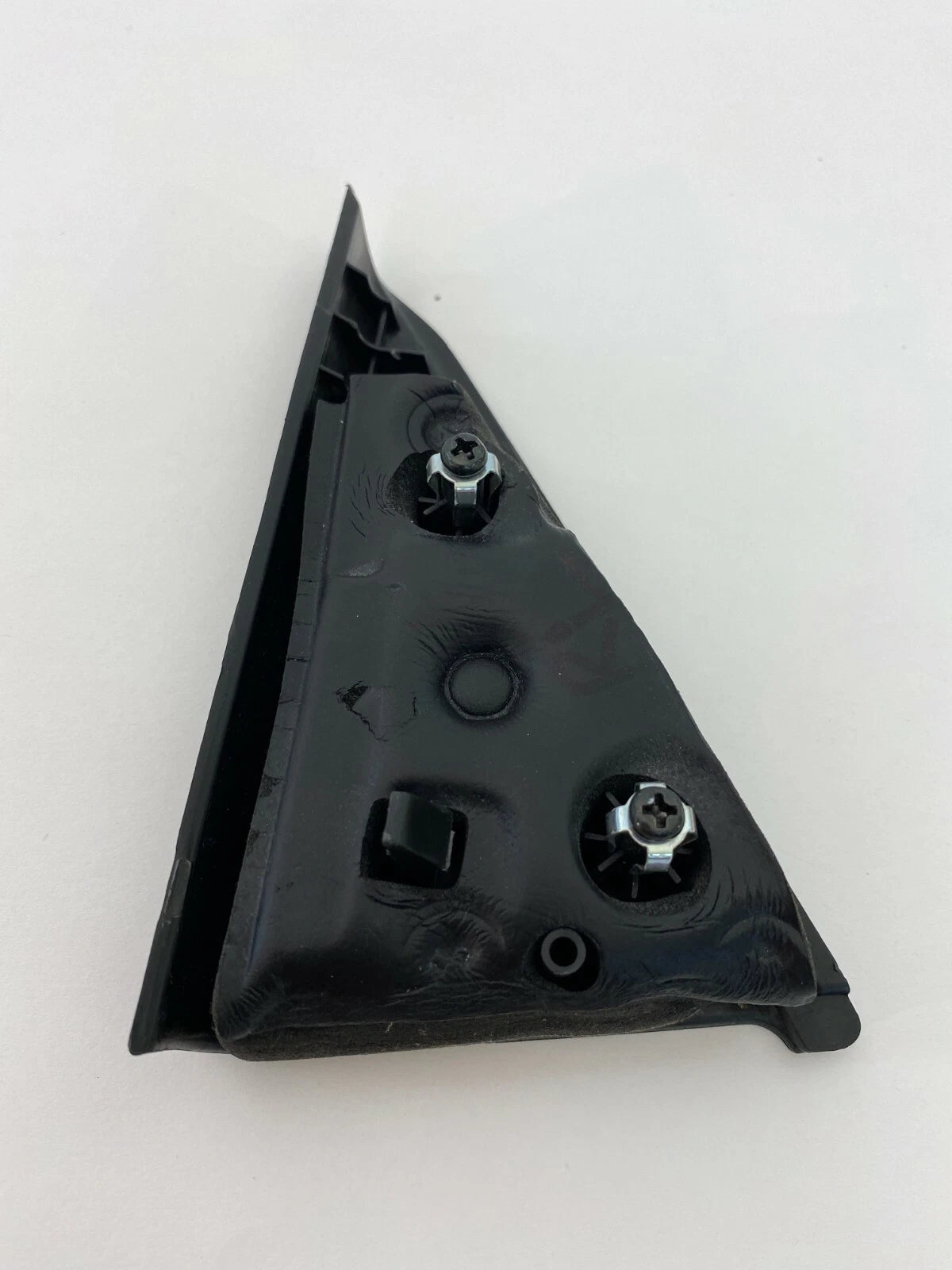 06-11 HYUNDAI AZERA REAR LEFT INNER DOOR DELTA CORNER COVER TRIM 83910-3L000 LH