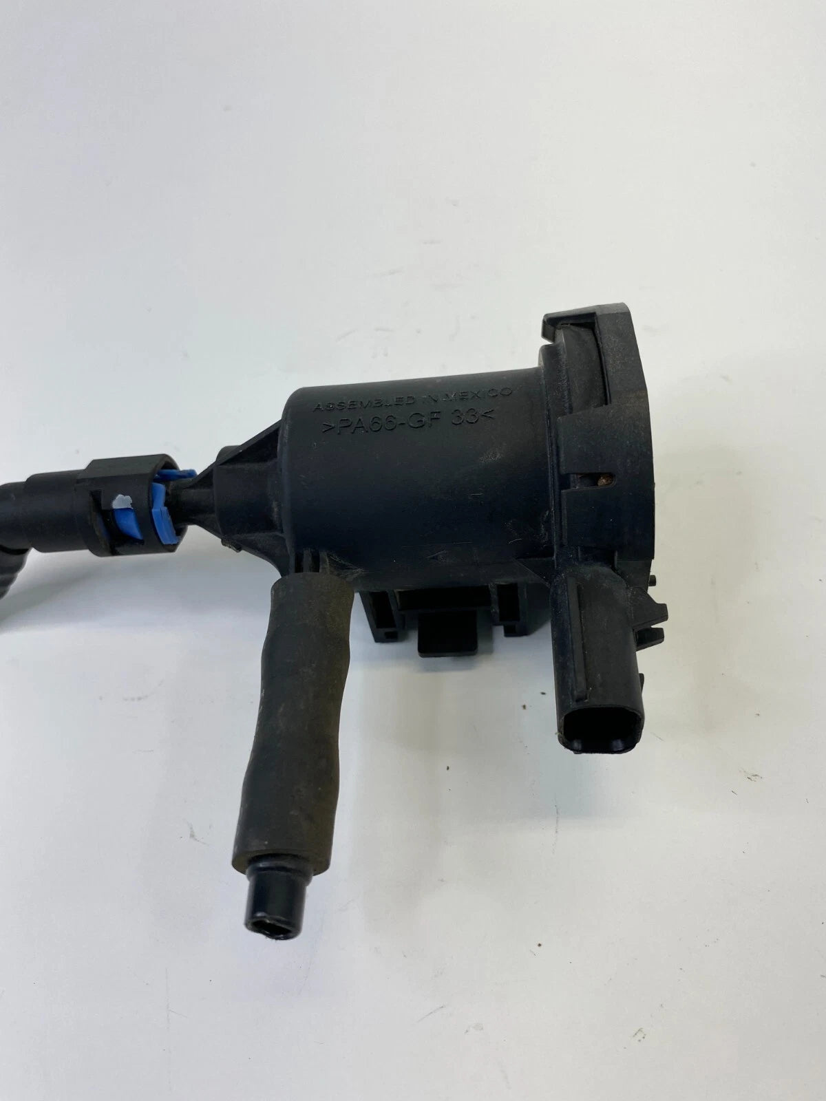 08-16 CHRYSLER TOWN & COUNTRY VACUUM PURGE SOLENOID FUEL VALVE VAPOR CANISTER