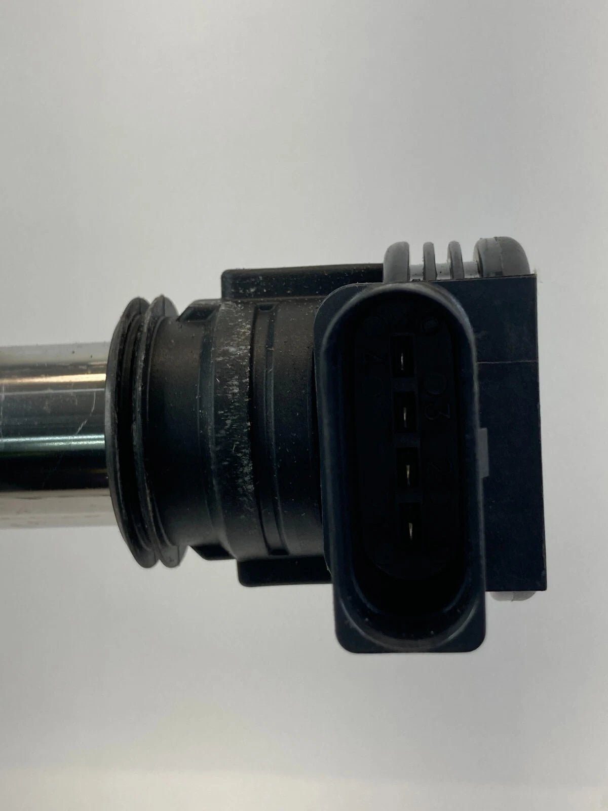 2009-2017 VOLKSWAGEN TIGUAN TURBO 2.0 GAS IGNITION COIL 07K-905-715-G OEM