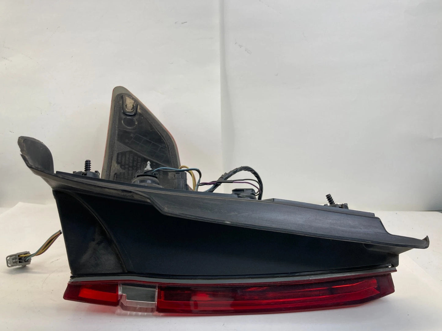 11-15 FORD EXPLORER 13-15 INTERCEPTOR UTILITY LEFT DRIVER TAIL LIGHT TAILLIGHT