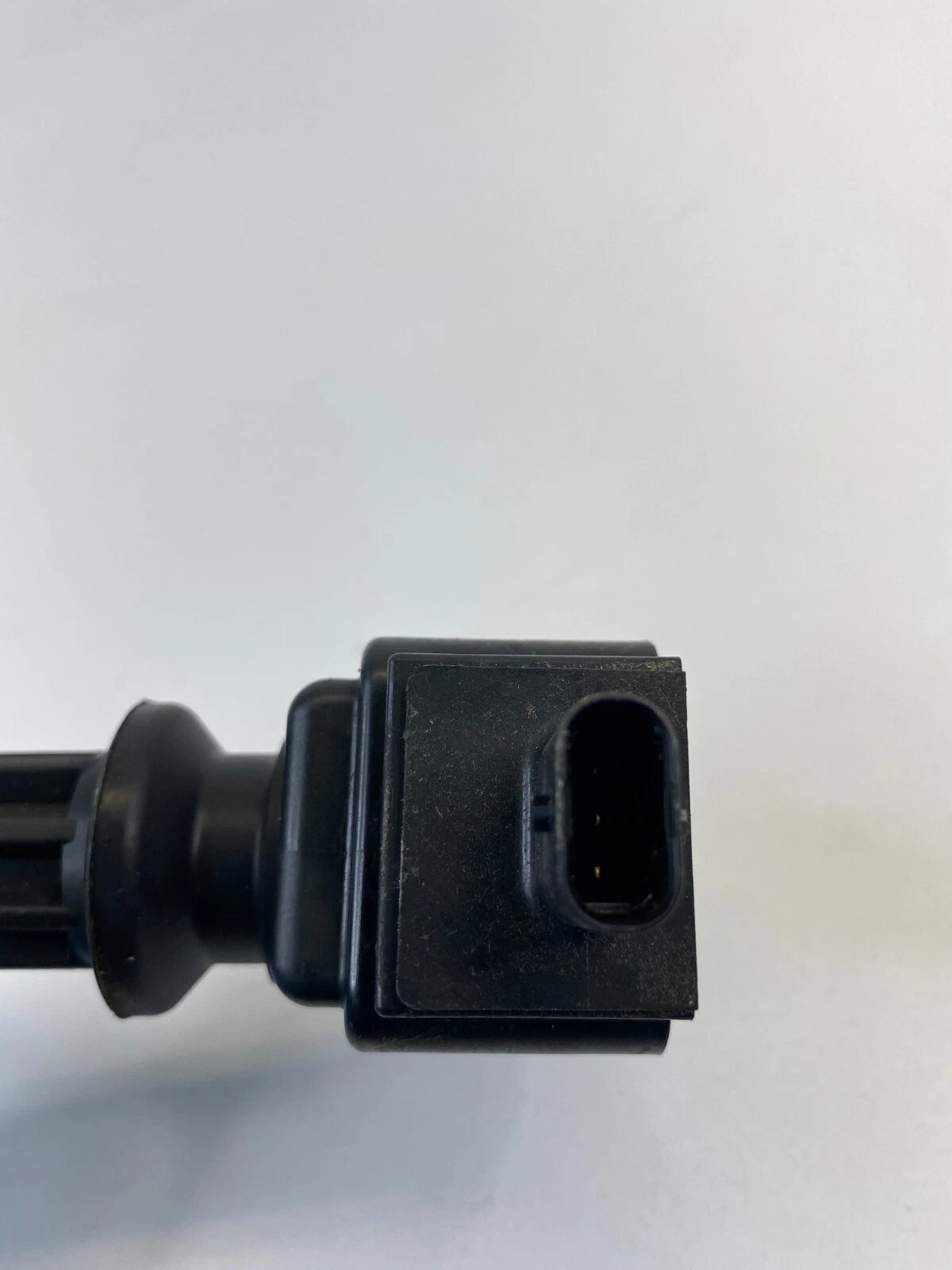 2012-2018 FORD FOCUS SEDAN 2.0L ENGINE IGNITION IGNITER COIL CM5E-12A366-CB OEM