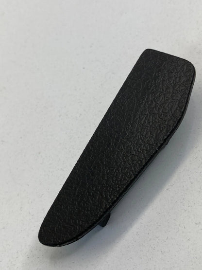 2012-2018 FORD FOCUS SE 4-DR 2.0L FRONT RIGHT DOOR TRIM PANEL CAP BM51A237W24ABW