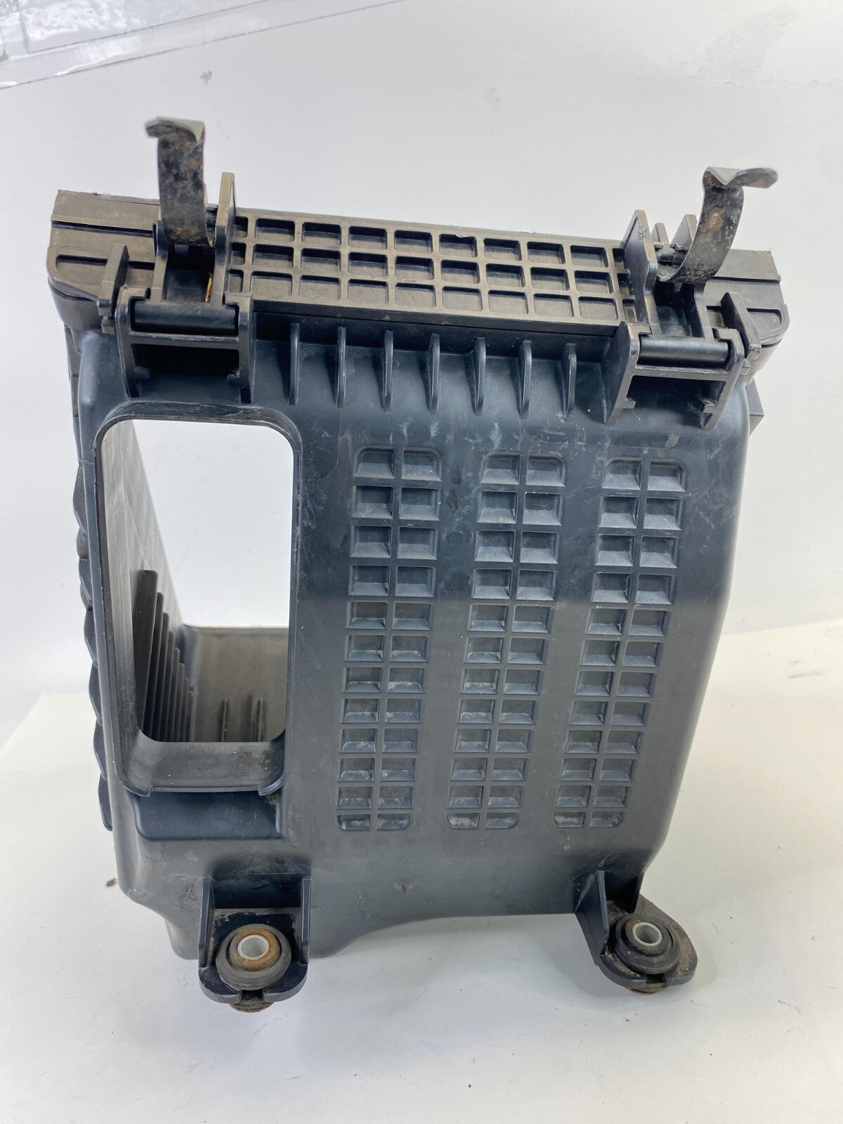 2013-2016 Hyundai Santa Fe Sport Intake Lower Cleaner Box Cover DK112-4W100 OEM