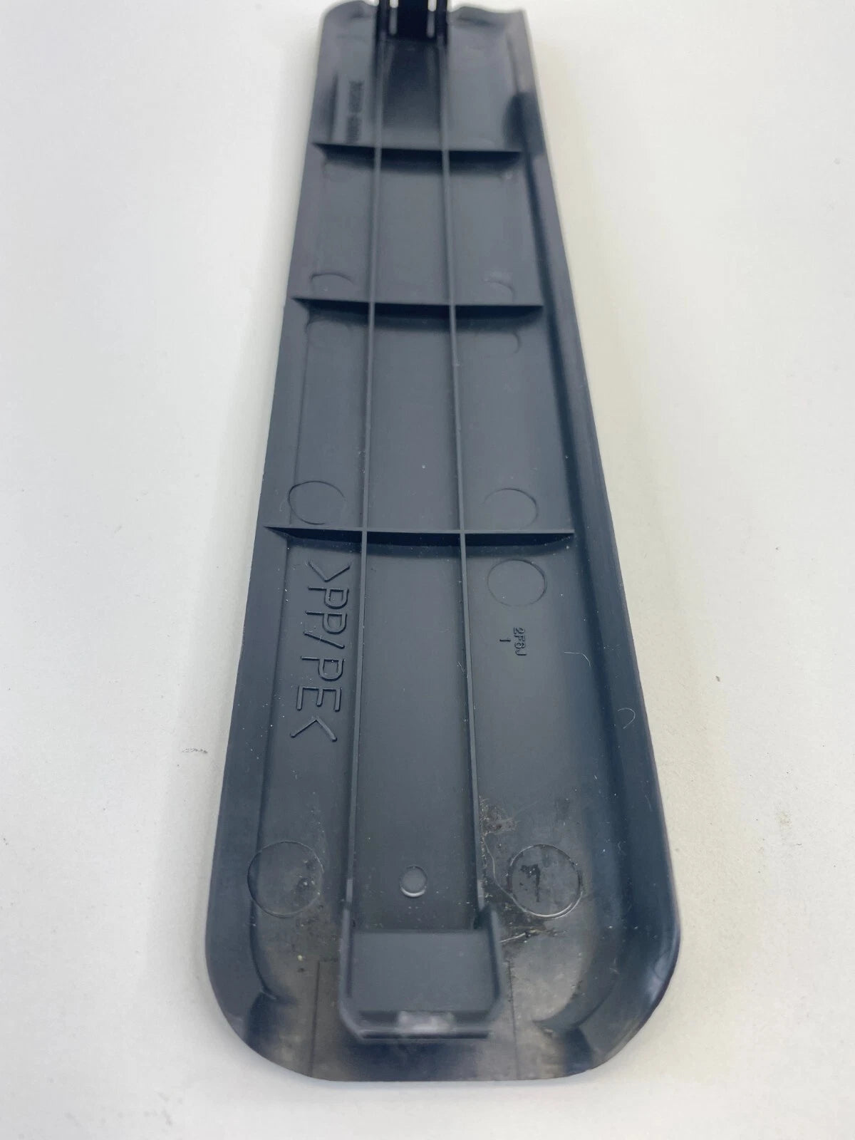 08-15 SCION XB 09-13 COROLLA FLOOR CAUTION PLATE FRAME COVER 58569-12010 OEM