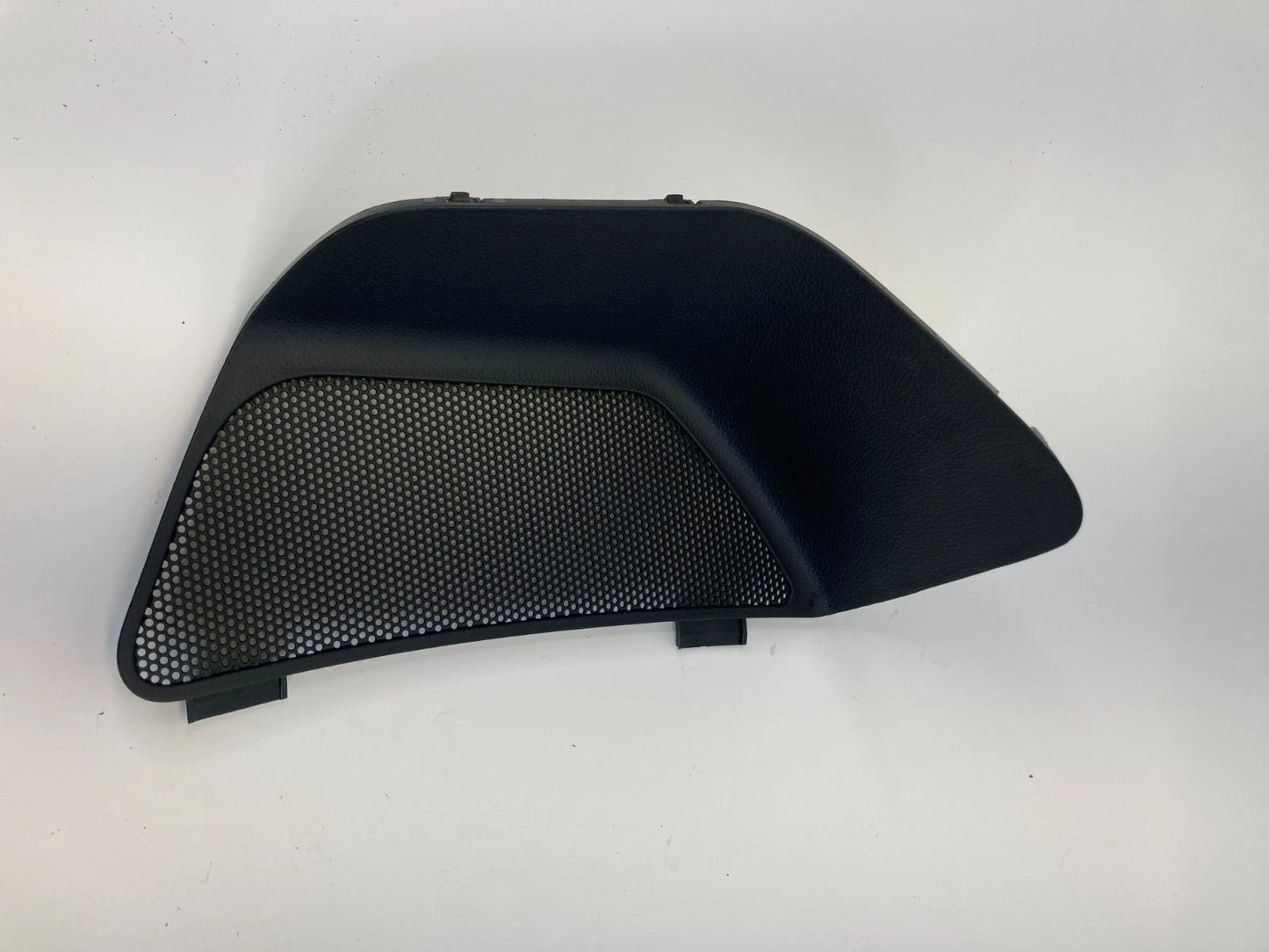 2007-2012 MAZDA CX-7 REAR LEFT INNER TAIL LIGHT ACCESS COVER TRIM EG2168873 OEM