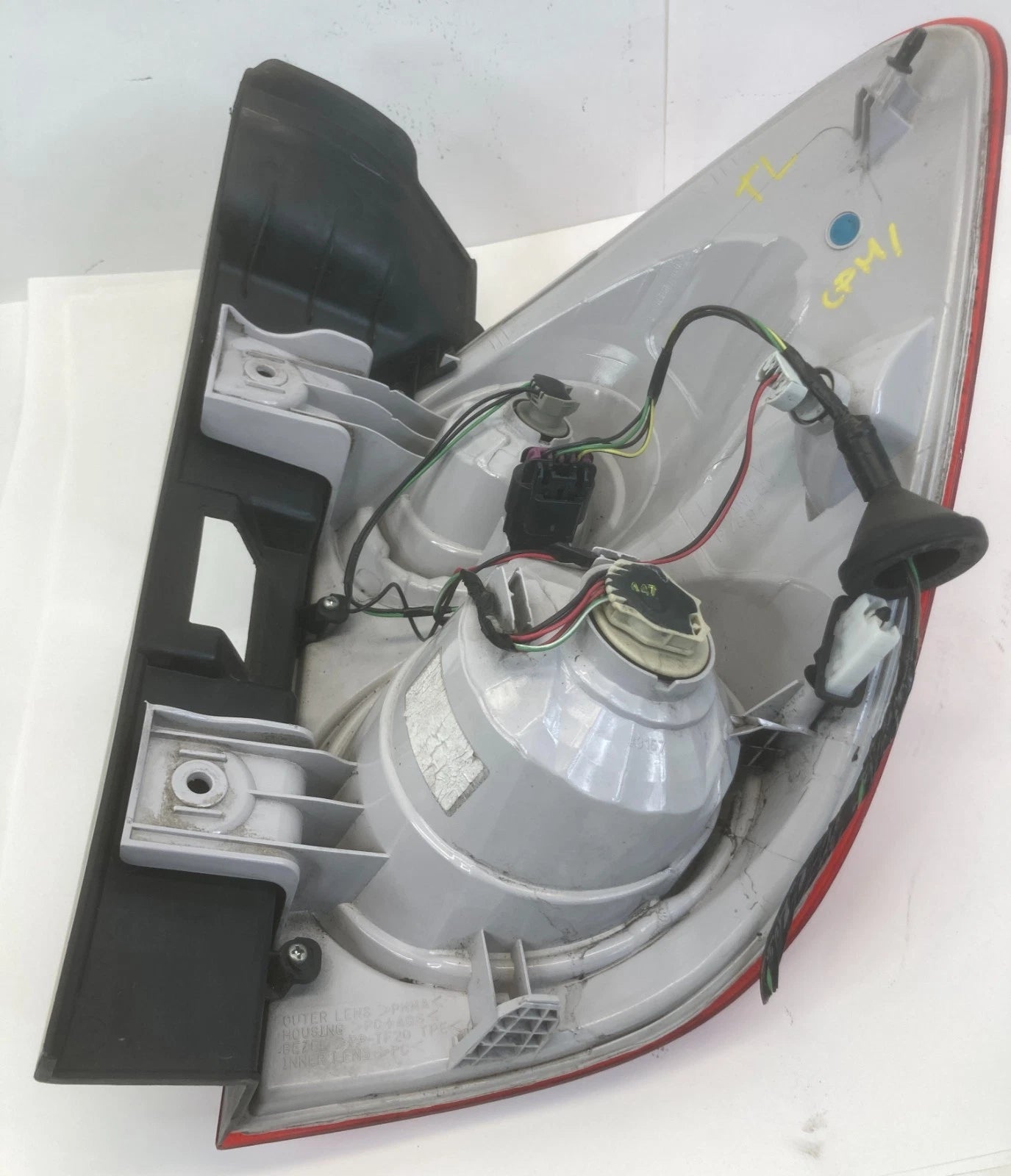 10-15 CHEVROLET EQUINOX LEFT DRIVER SIDE TAIL LIGHT TAILLIGHT LAMP HALOGEN OEM