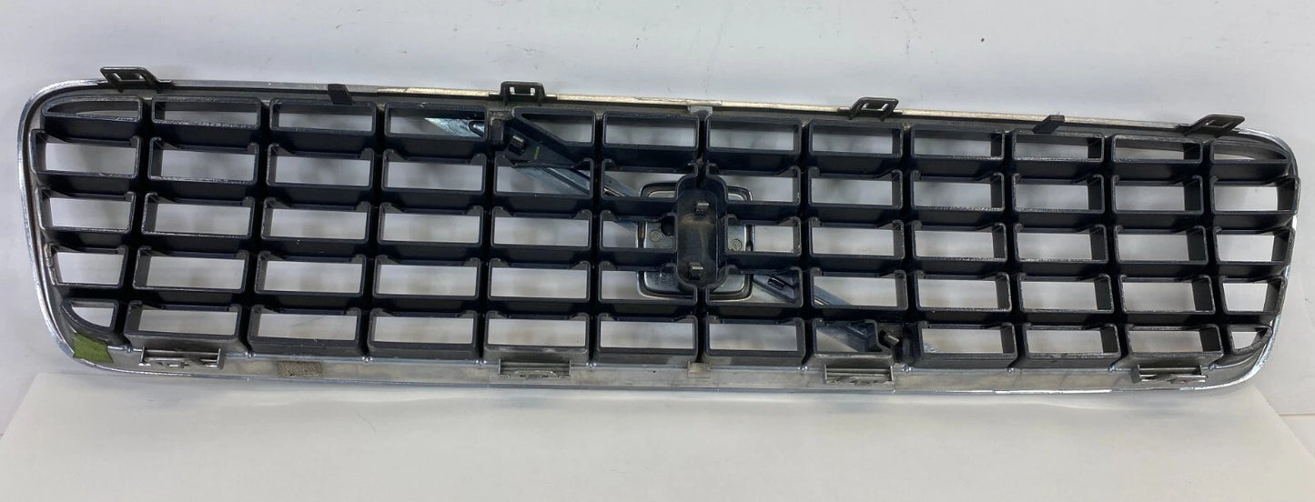 2004 2005 2006 2007 VOLVO S40 FRONT UPPER BUMPER GRILL GRILLE ASSY 08620116 OEM