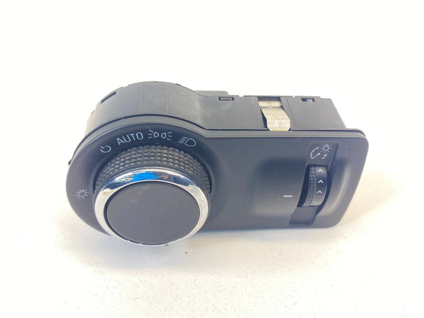 2011-2016 CHEVROLET CRUZE 13-15 MALIBU DASH HEADLIGHT SWITCH W/O FOG 94725717