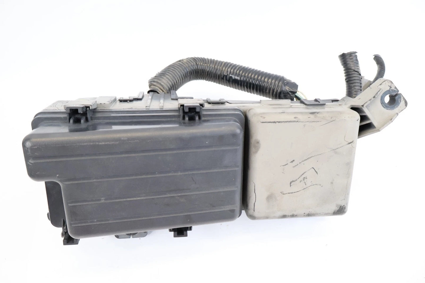 2005-2010 HONDA ODYSSEY ENGINE COMPARTMENT FUSE BOX RELAY JUNCTION MODULE UNIT