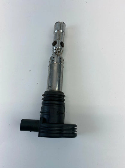 2001-2005 AUDI A4 QUATTRO 2001-2006 A4 1.8L L4 TURBO AT DIRECT IGNITION COIL OEM