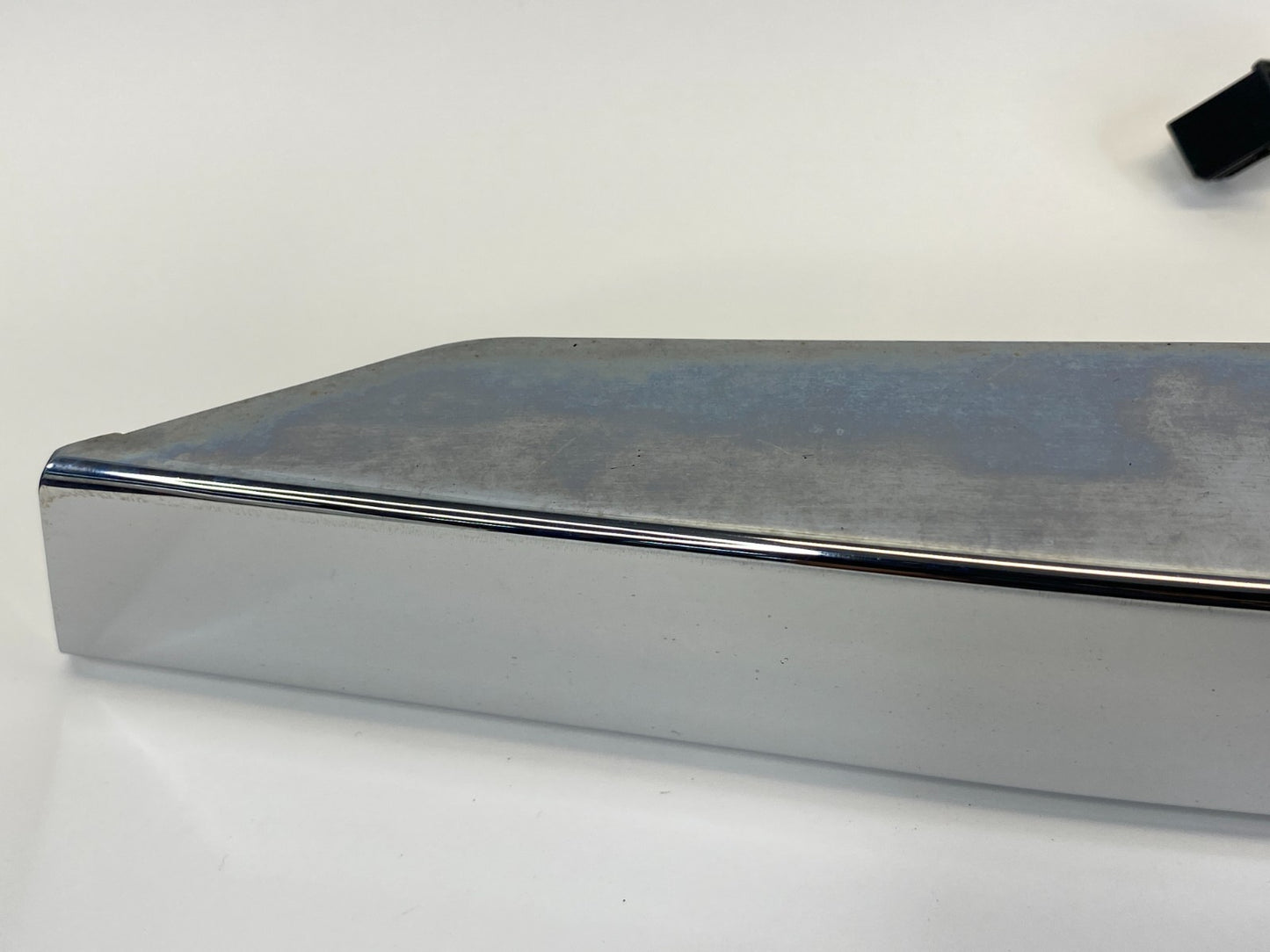 2013-2016 Chevrolet Cruze Rear Trunk License Plate Cover Trim Molding Assy OEM