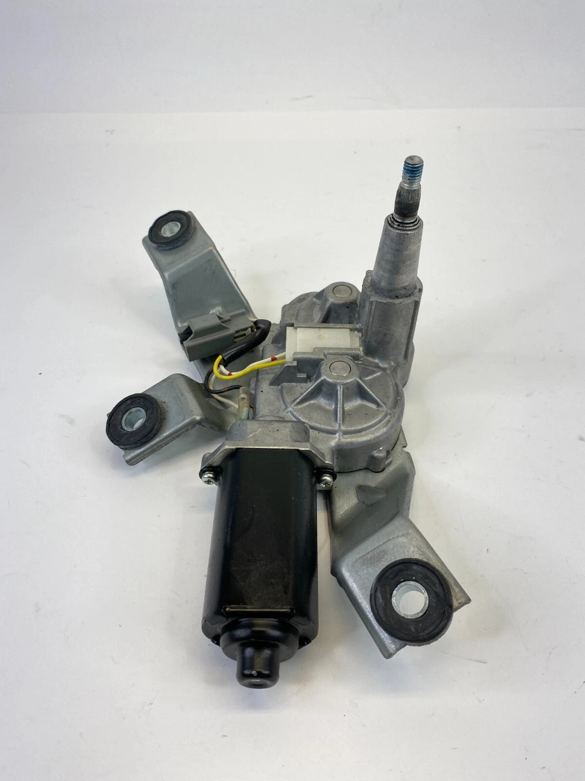 2002-2007 SATURN VUE REAR BACK WINDSHIELD WIPER MOTOR 15821045 OEM
