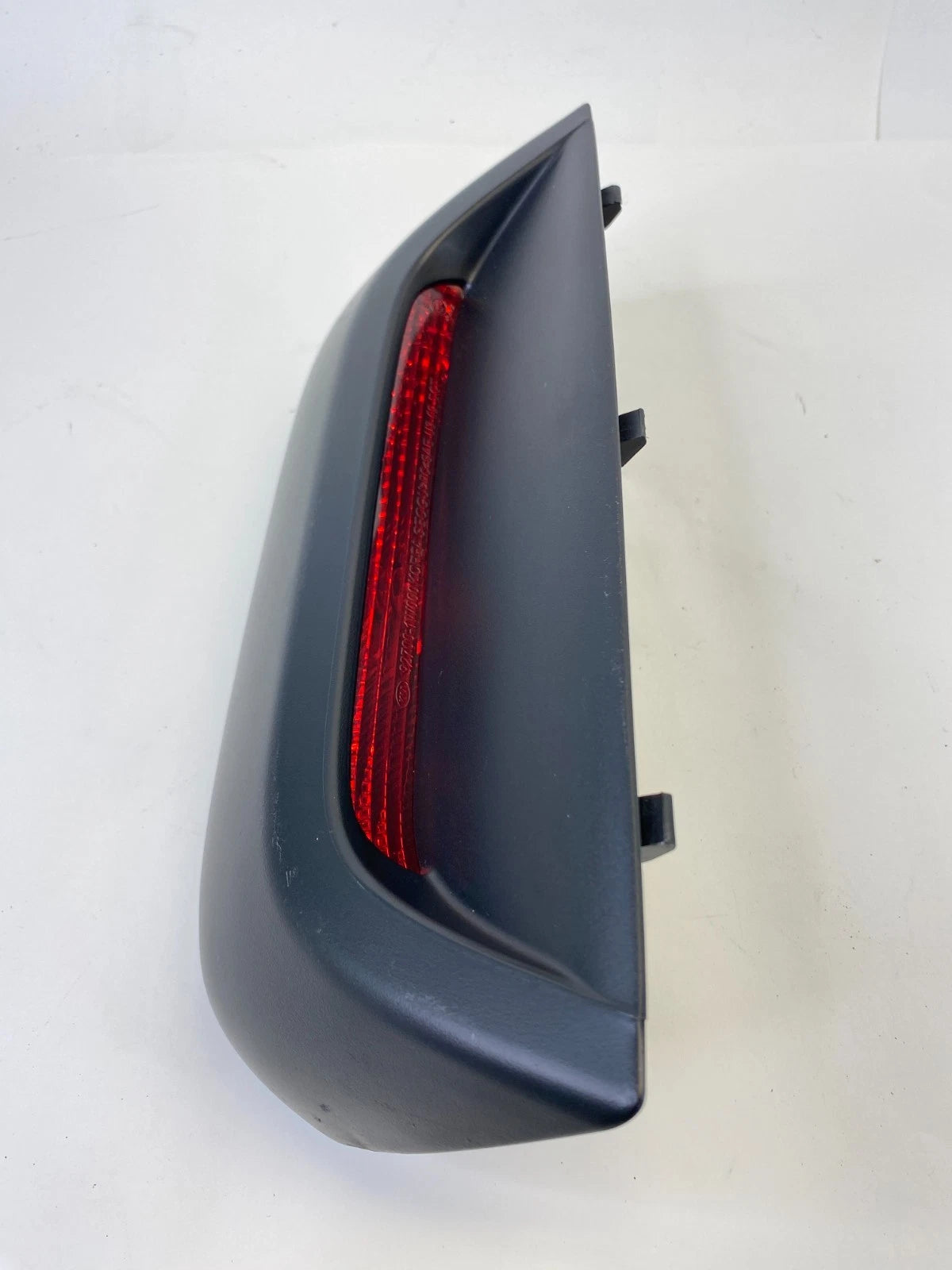 2012-2017 KIA RIO SEDAN REAR CENTER HIGH MOUNT STOP LIGHT LAMP OEM