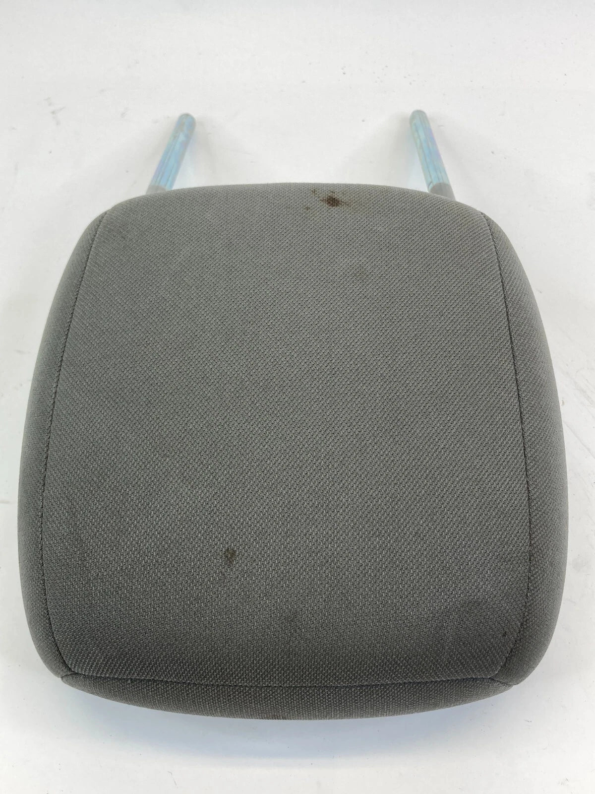 2008-2010 CHRYSLER TOWN & COUNTRY FRONT RIGHT PASSENGER HEADREST GREY CLOTH OEM