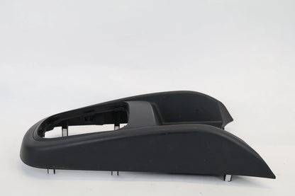 2012 2013 KIA SOUL CENTER CONSOLE SHIFT SHIFTER COVER BEZEL TRIM 84651-2KA01 OEM