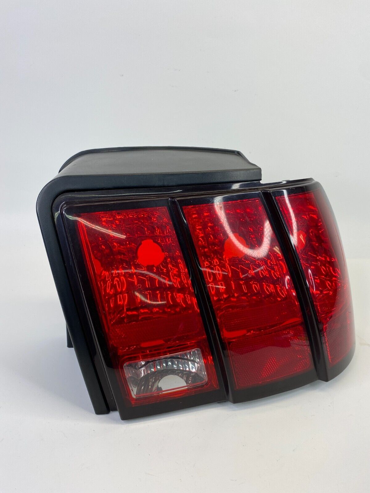 1999-2004 Ford Mustang Back Rear Right Side Tail Light Taillligh Lamp XR3313B504