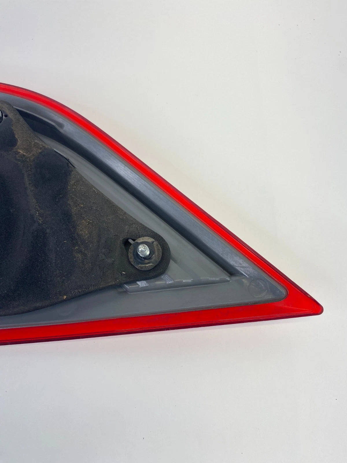 2011-2017 NISSAN QUEST RIGHT PASSENGER INNER TAIL LIGHT LIFTGATE LAMP OEM