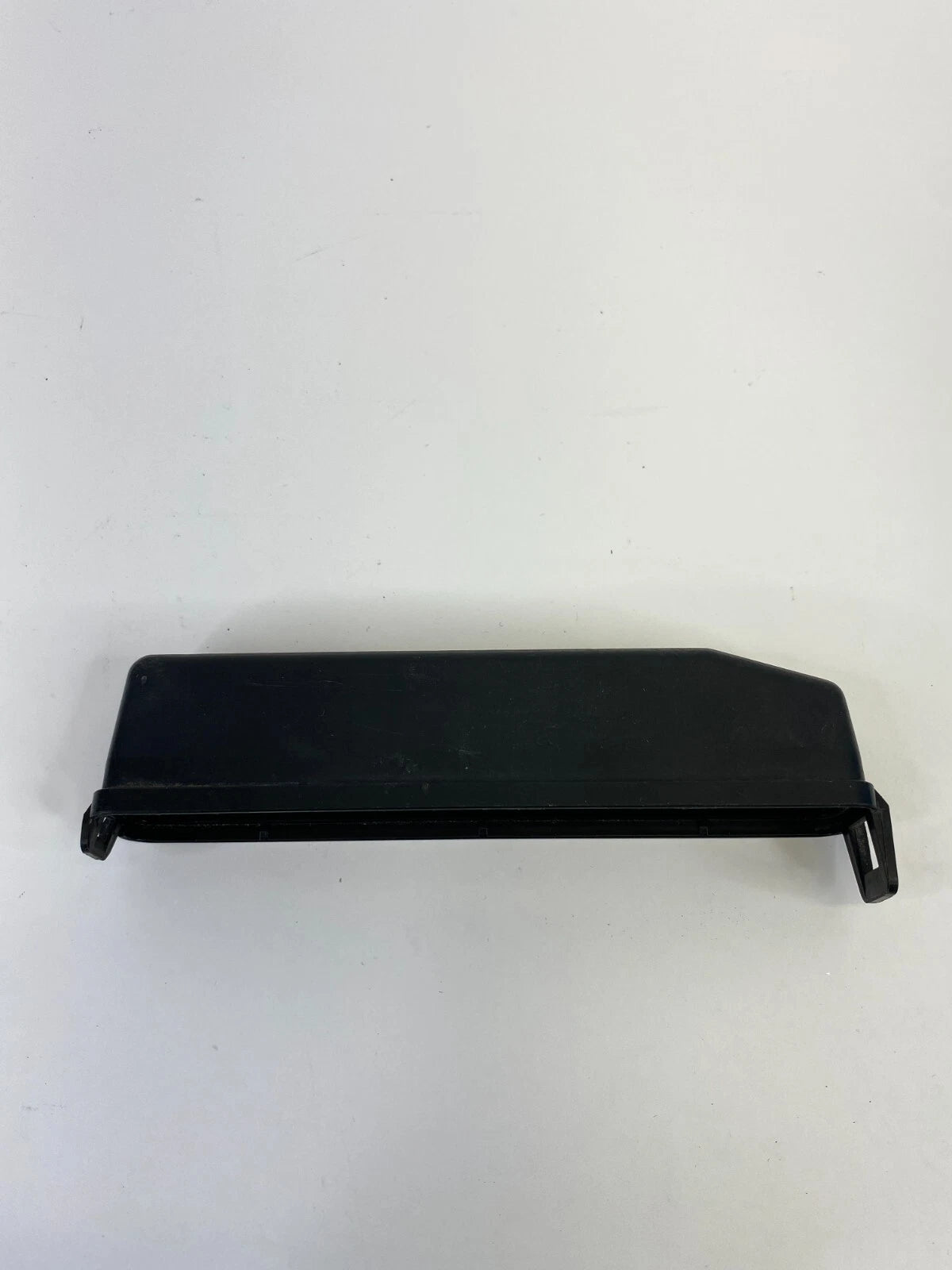04-12 MITSUBISHI GALANT 2.4L ENGINE FUSE RELAY BOX COMPARTMENT CAP MR502417 OEM