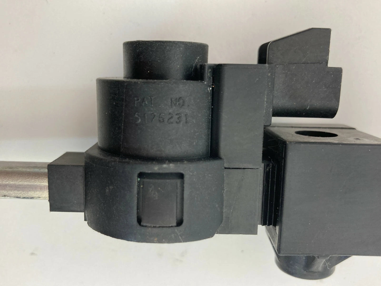 1996-2002 CHEVY EXPRESS 3500 2500 SHIFT INTERLOCK SOLENOID ACTUATOR 2606447 OEM