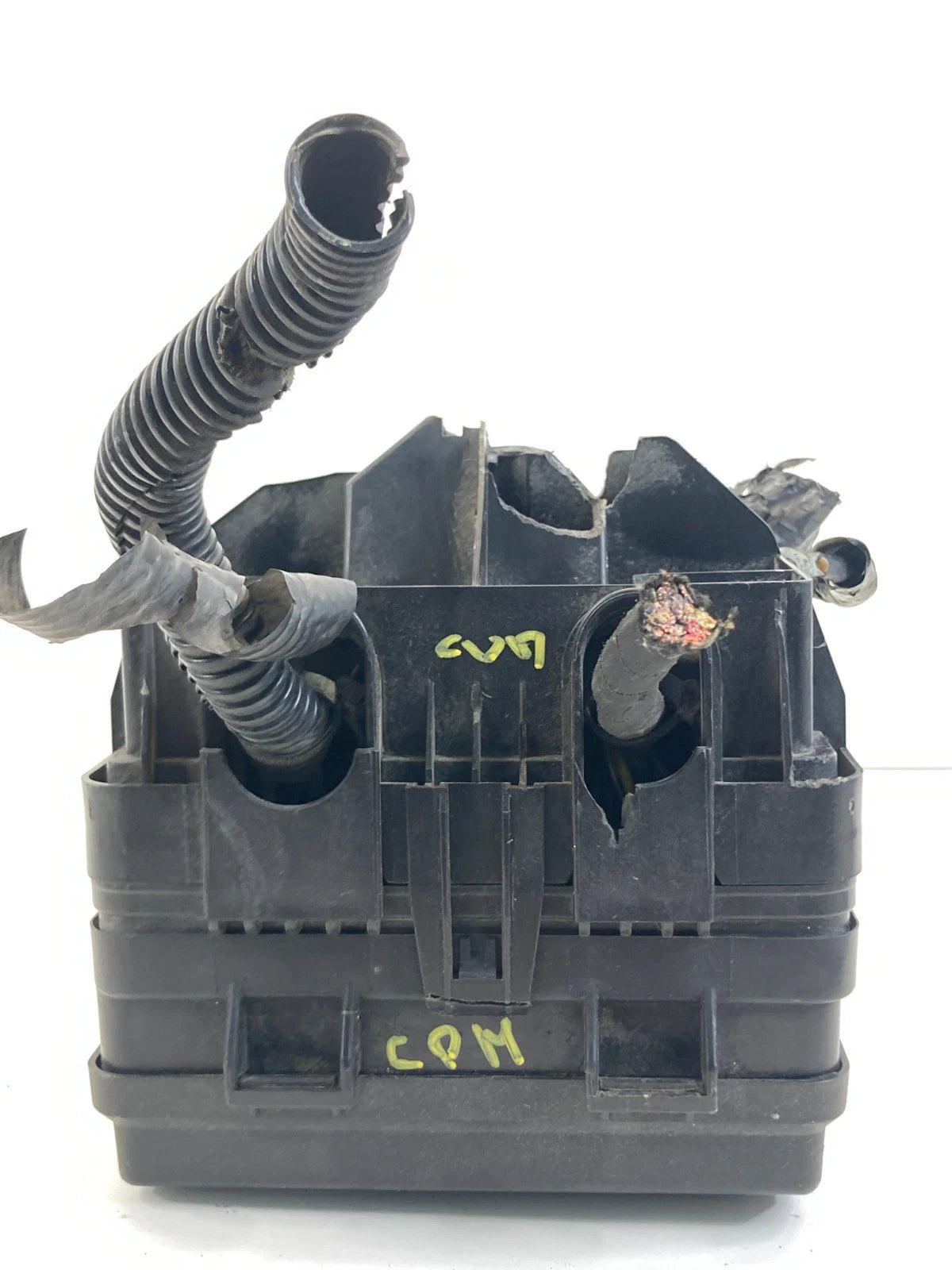 2012-2018 CHEVROLET SONIC 1.8L ENGINE FUSE RELAY BOX JUNCTION BLOCK 95462804 OEM