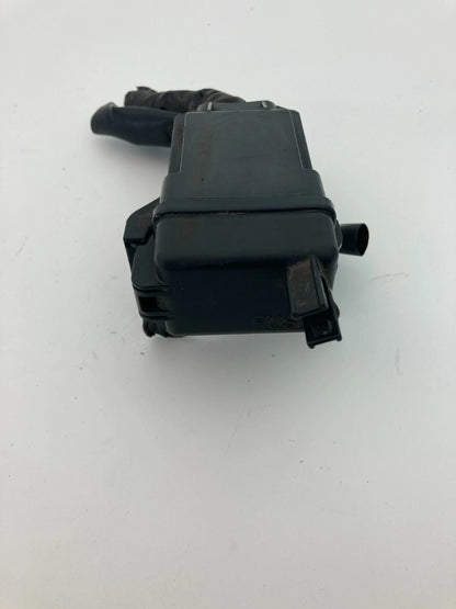 1999-2003 TOYOTA SOLARA COUPE 3.0L V6 ENGINE COMPARTMENT SMALL FUSE RELAY OEM