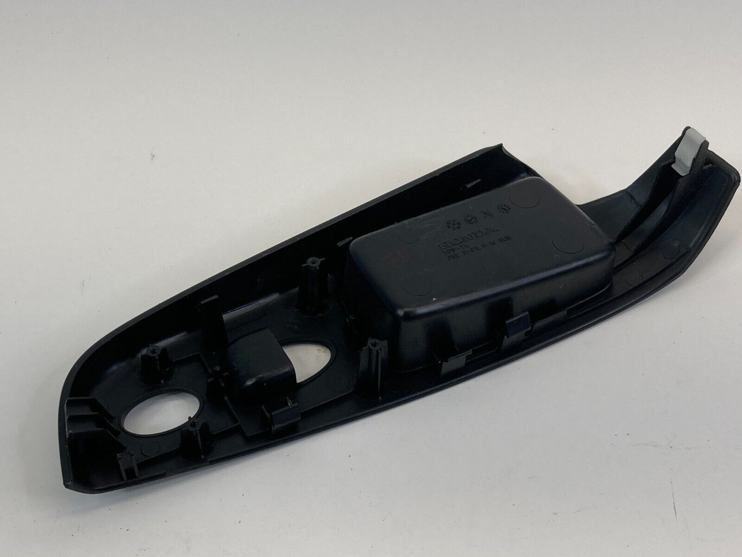 2006-2011 Honda Civic Sedan 4-DR Front Right Door Panel Window Switch Bezel OEM