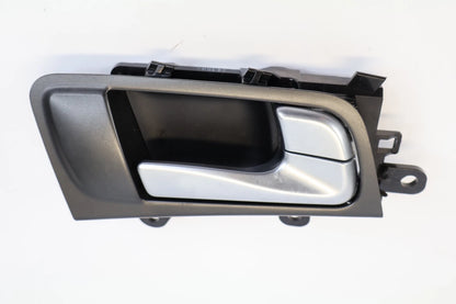2014-2016 KIA OPTIMA FRONT RIGHT SIDE INNER DOOR HANDLE W/ BEZEL 2469953CRP OEM