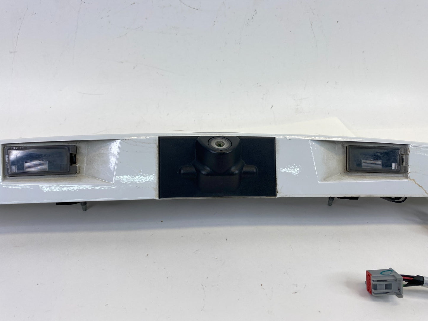 13-16 Ford Escape Liftgate Tailgate License Trim Molding w/ Camera