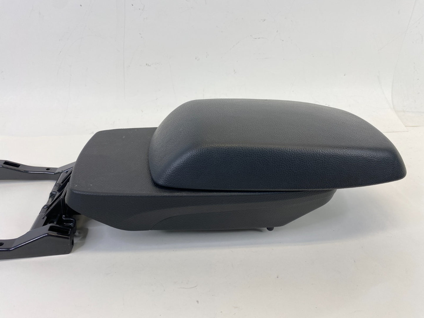 13-17 Hyundai Elantra GT Center Console Arm Rest Lid Cover w/ Sliding Armrest