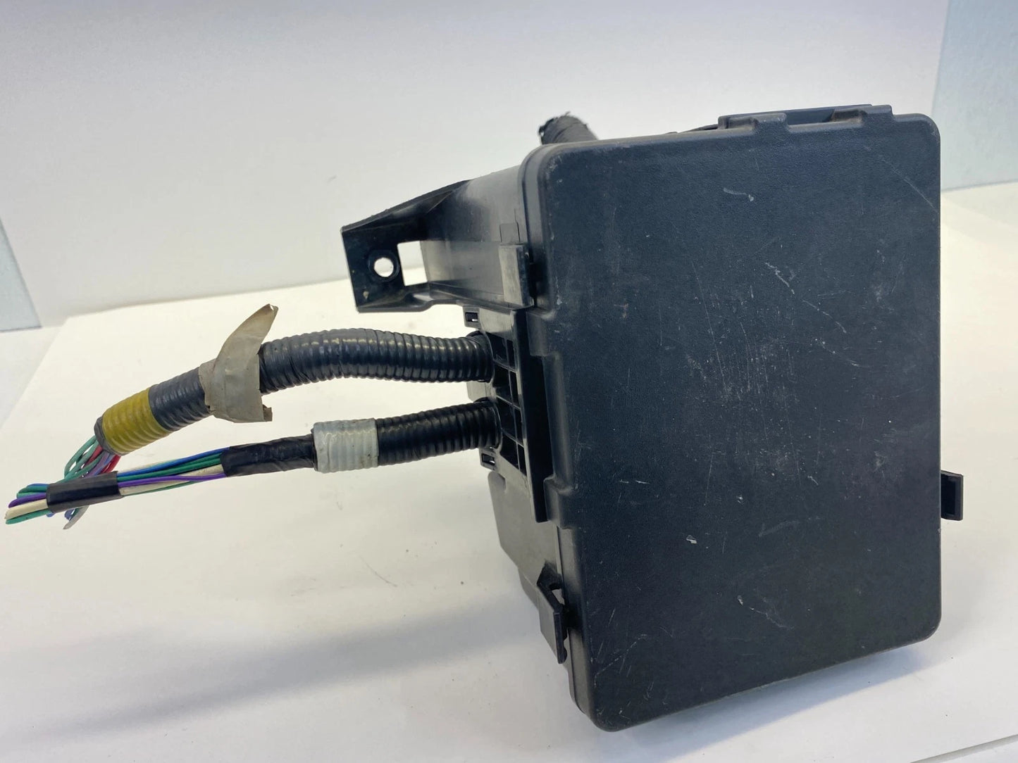 2013-2019 NISSAN PATHFINDER 3.5L IPDM ENGINE ROOM CONTROL UNIT FUSE BOX OEM