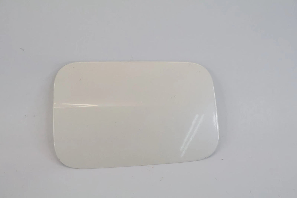 2010-2016 MERCEDES E350 W212 SEDAN FUEL GAS TANK FILLER DOOR FLAP LID OEM