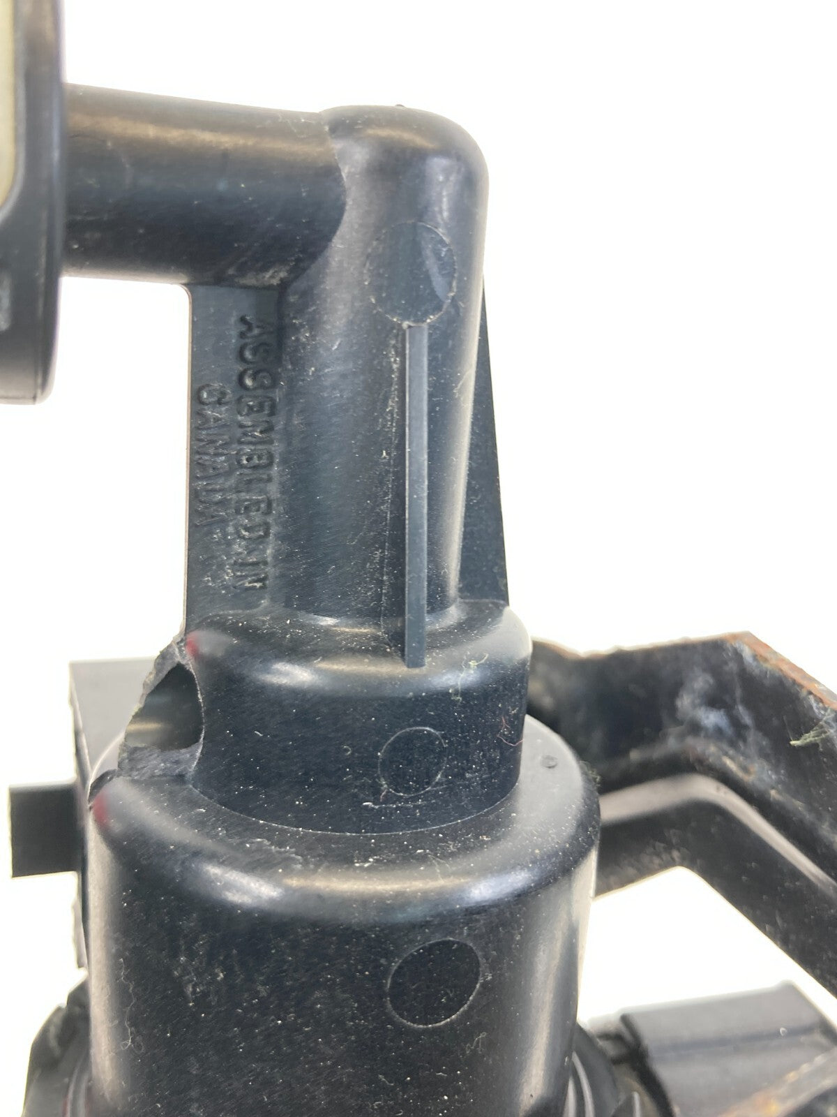 2004-2006 Ford F-150 5.4L V8 Vapor Canister Purge Valve Solenoid 5L34-9G683-AA