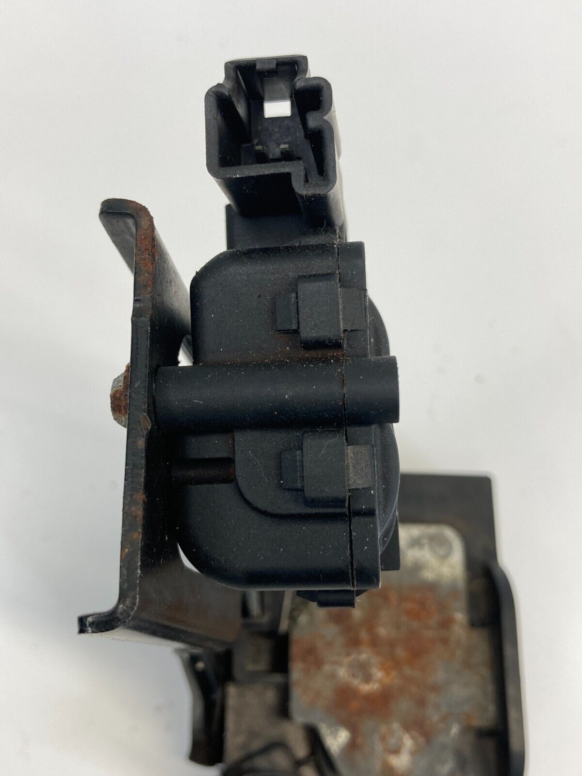 08-12 Ford Escape Rear Trunk Lock Latch Actuator Release 8L84-7843102-AG OEM