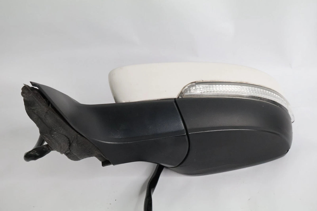 2012-2015 VOLKSWAGEN PASSAT LEFT SIDE VIEW POWER DOOR MIRROR ASSEMBLY VW1320145