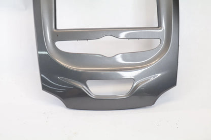 16-19 CHEVROLET CRUZE CENTER DASH RADIO BEZEL TRIM PANEL SURROUND OEM 84068492