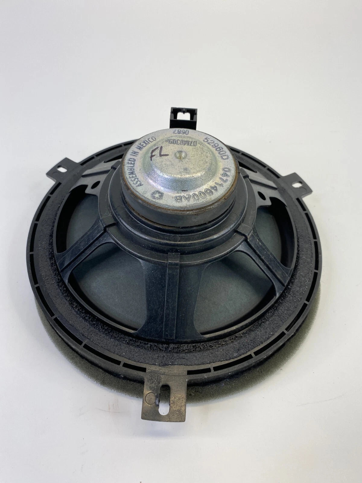 2009-2011 DODGE NITRO FRONT LEFT DRIVER SIDE DOOR AUDIO SPEAKER 04714600AB OEM