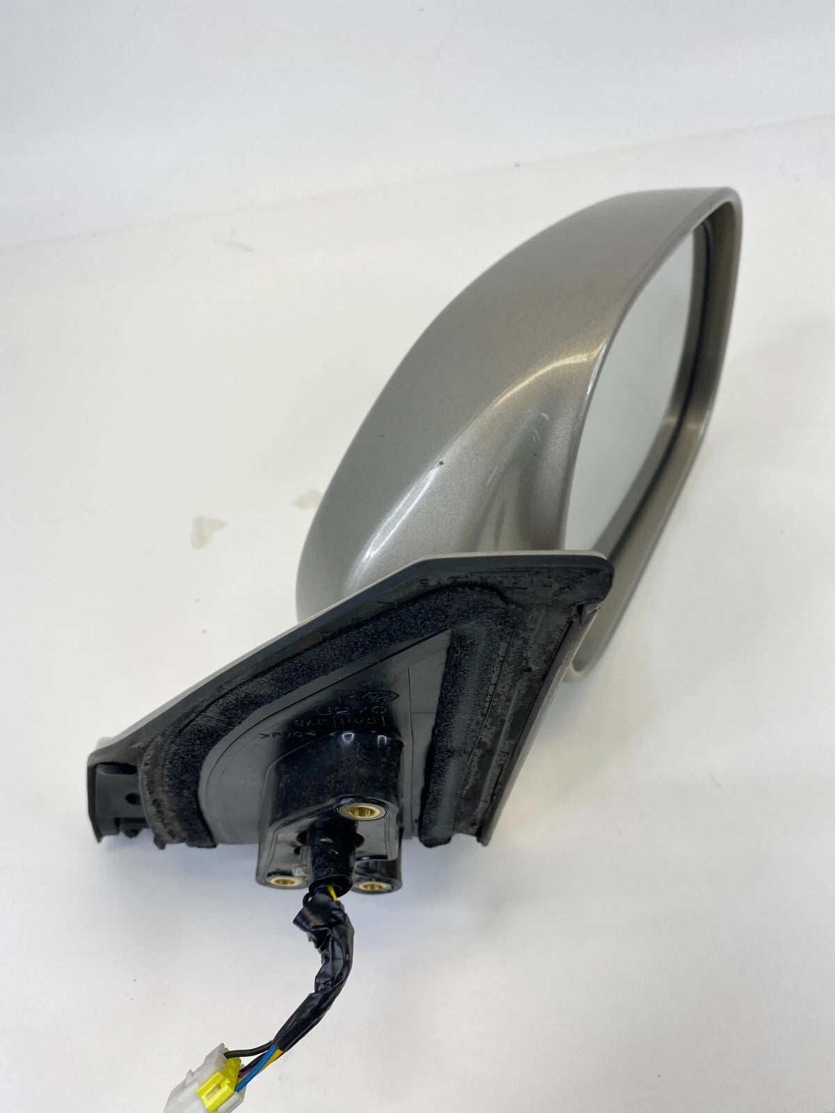 2003-2006 SUZUKI XL-7 FRONT RIGHT PASSENGER SIDE VIEW POWER MIRROR ASSY E4012096