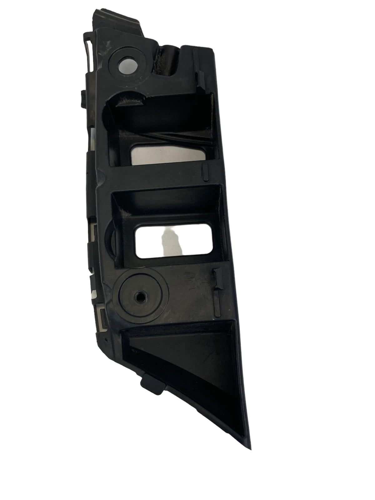 2009-2011 VW TIGUAN FRONT BUMPER RIGHT RETAINER MOUNTING BRACKET GUIDE 5N0807184