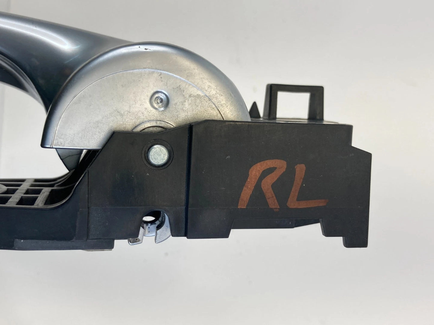 2015-2017 CHRYSLER 200 INTERIOR DOOR HANDLE REAR LEFT DRIVER OEM 3038088