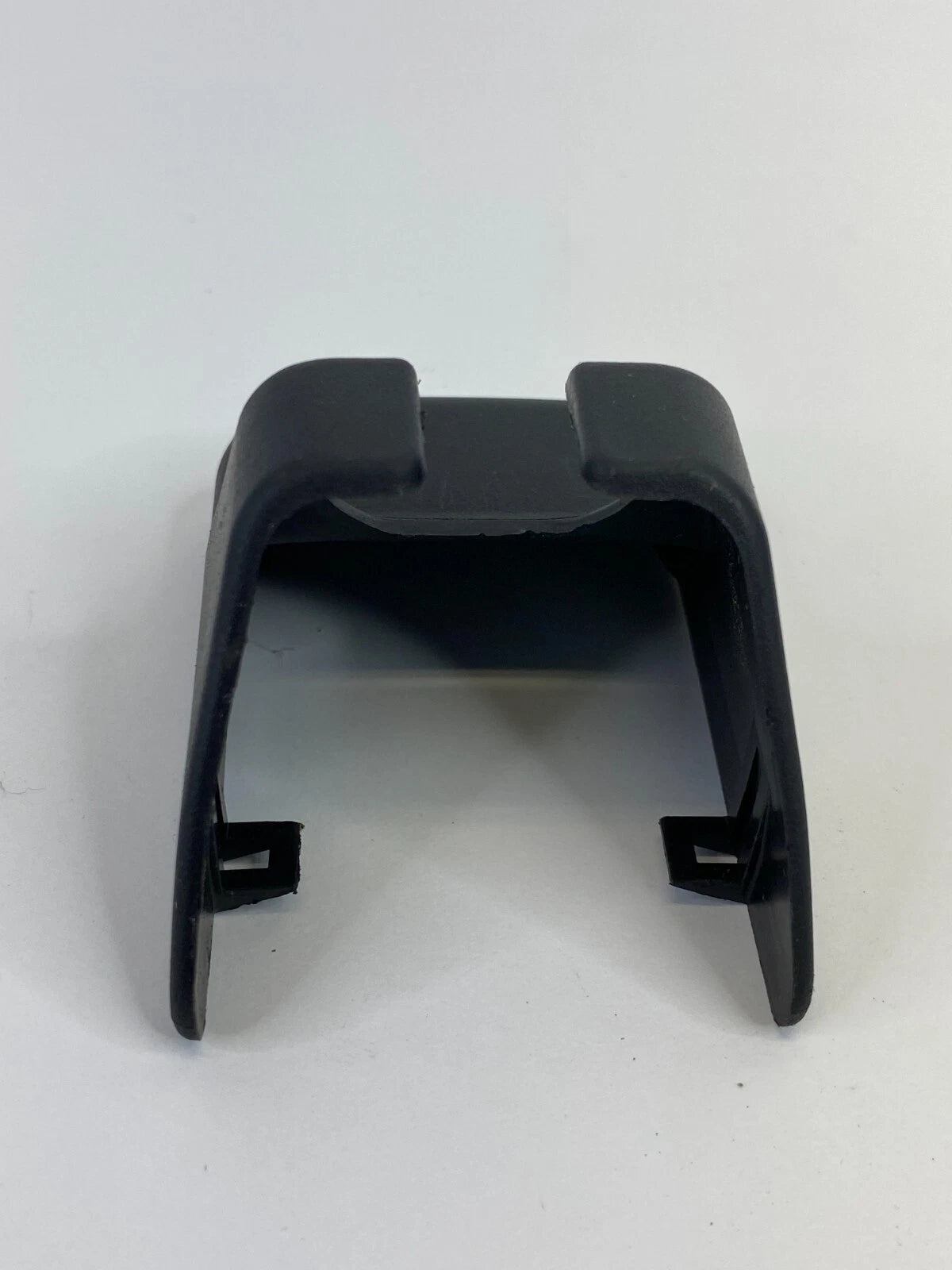 2003 04 05 06 07 2008 TOYOTA COROLLA SEDAN FRONT RIGHT SEAT TRACK END COVER TRIM