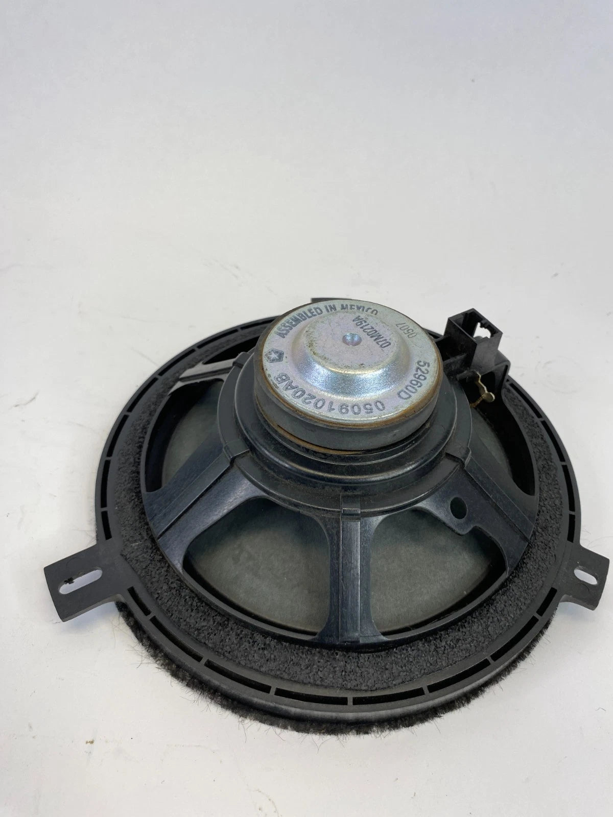 2002-2007 JEEP LIBERTY REAR OR FRONT DOOR PANEL AUDIO SPEAKER ASSY 05091020AB