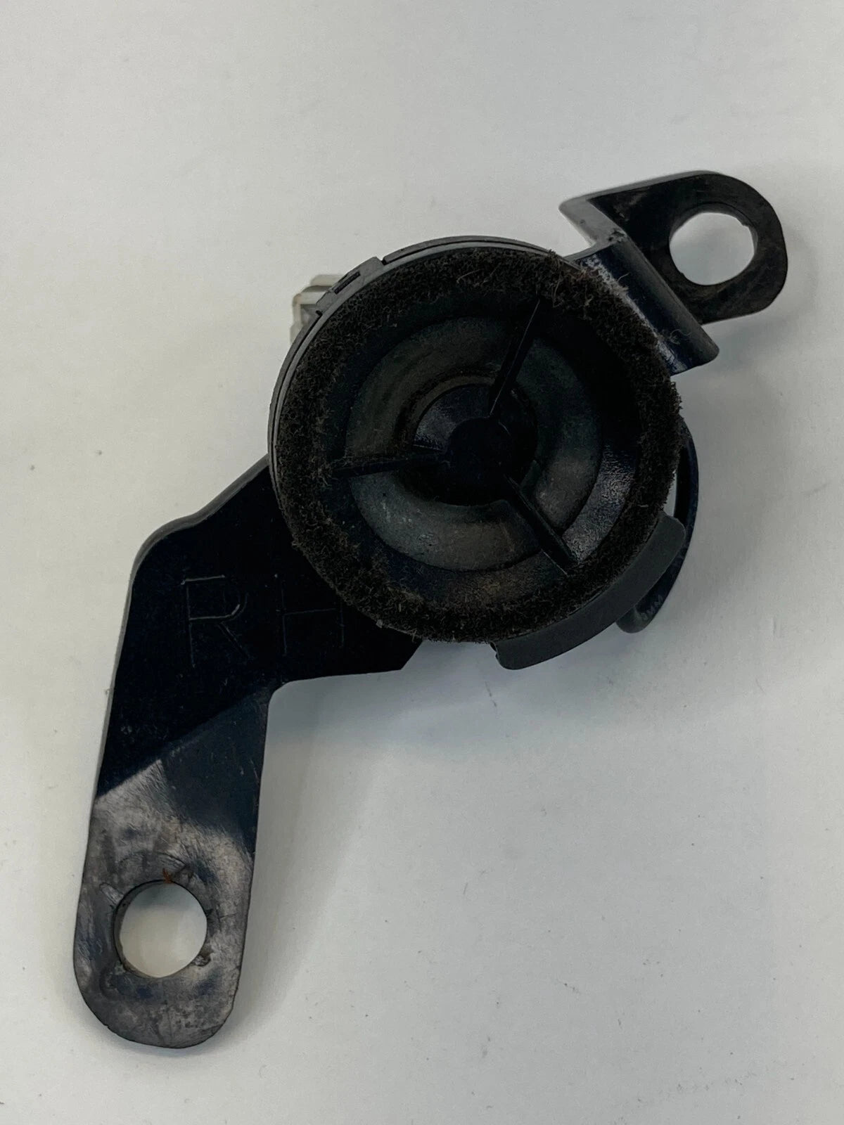 2005-2010 KIA SPORTAGE FRONT RIGHT SIDE DOOR TWEETER SPEAKER 935267 OEM