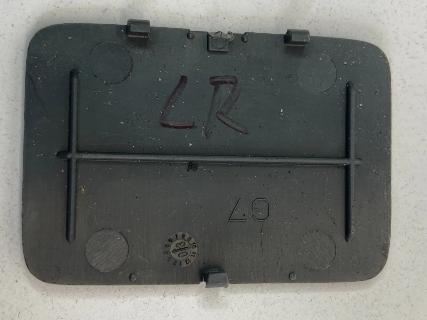 2003-2005 HONDA PILOT REAR LEFT SIDE INTERIOR DOOR HANDLE SCREW BEZEL TRIM CAP