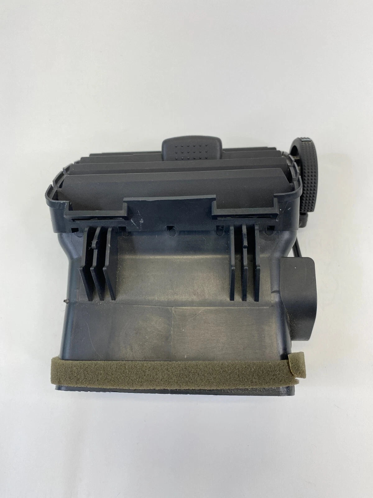 2006-2011 BUICK LUCERNE DASH RIGHT CENTER SIDE AC AIR VENT OUTLET DUCT OEM